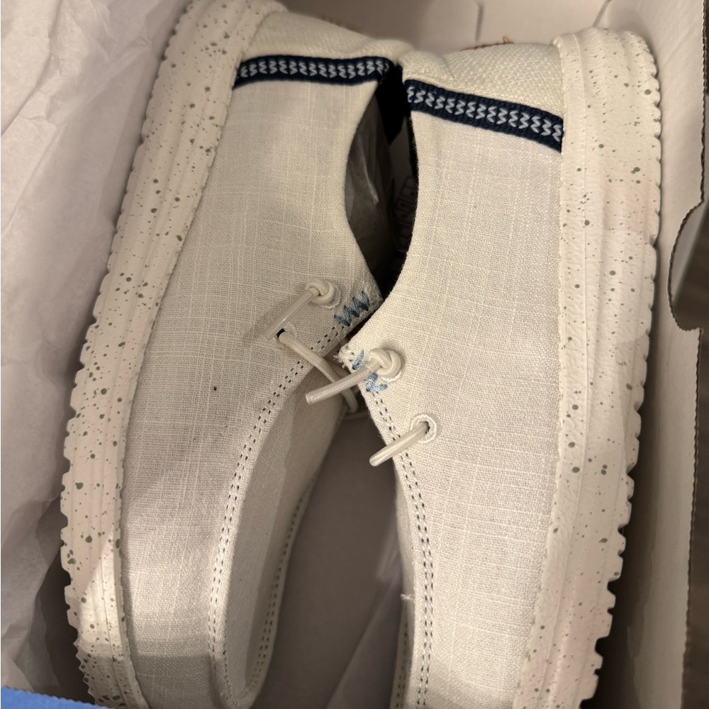 Hey Dudes New in Box